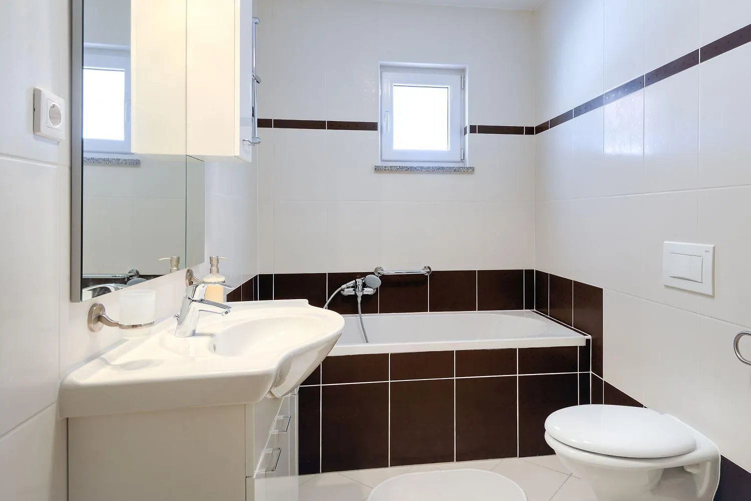 Bezauberndes Apartment Mit Grossem Pool, Privatem Balkon, Bbq, Nur 800 Meter Zum Strand Poreč Chorvatsko